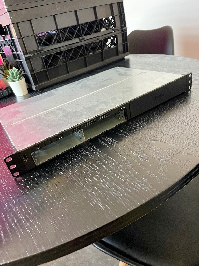 Synology RackStation RS217 NAS, Ophalen, Gebruikt