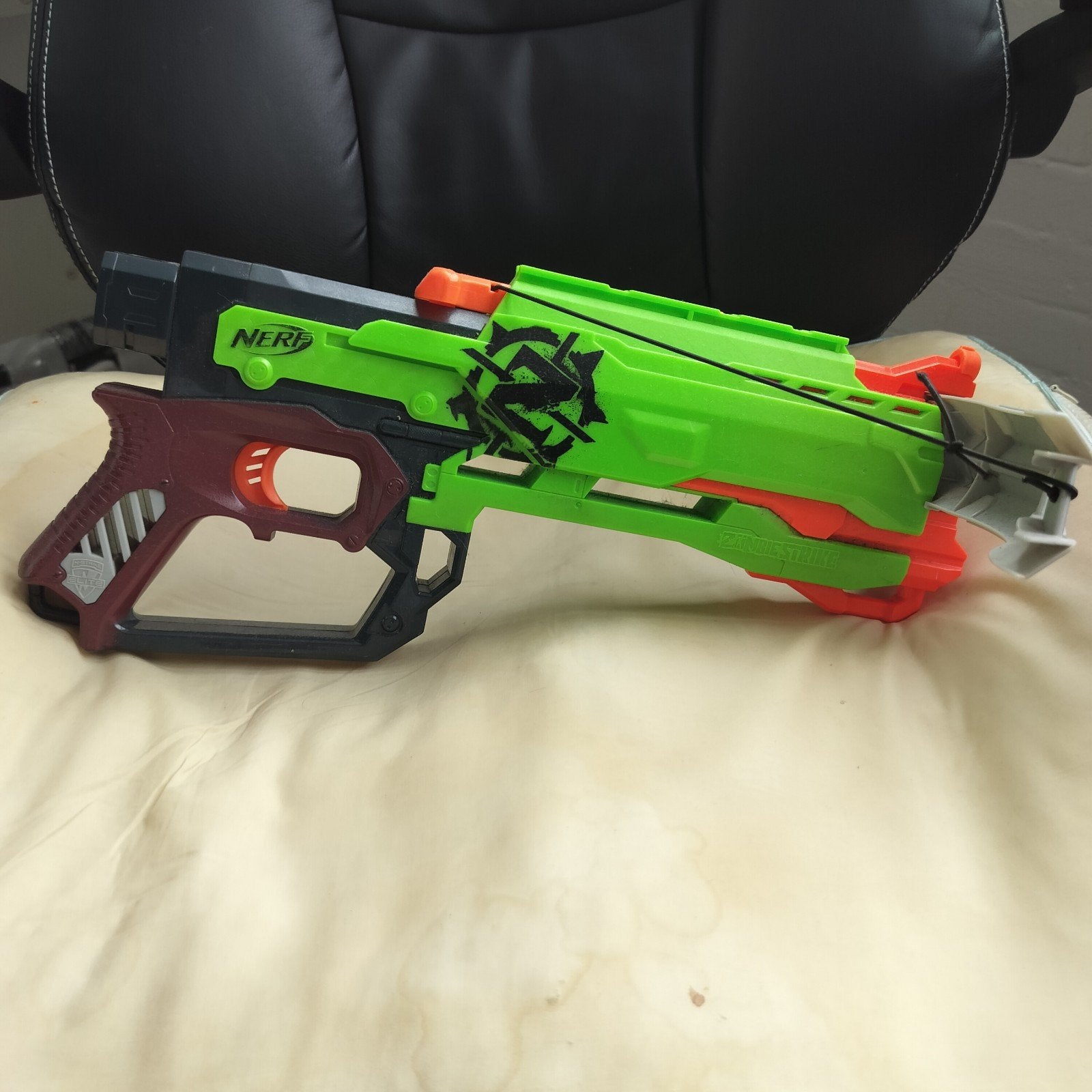 Nerf Zombie Strike Crossbow Blaster, Ophalen of Verzenden, Gebruikt