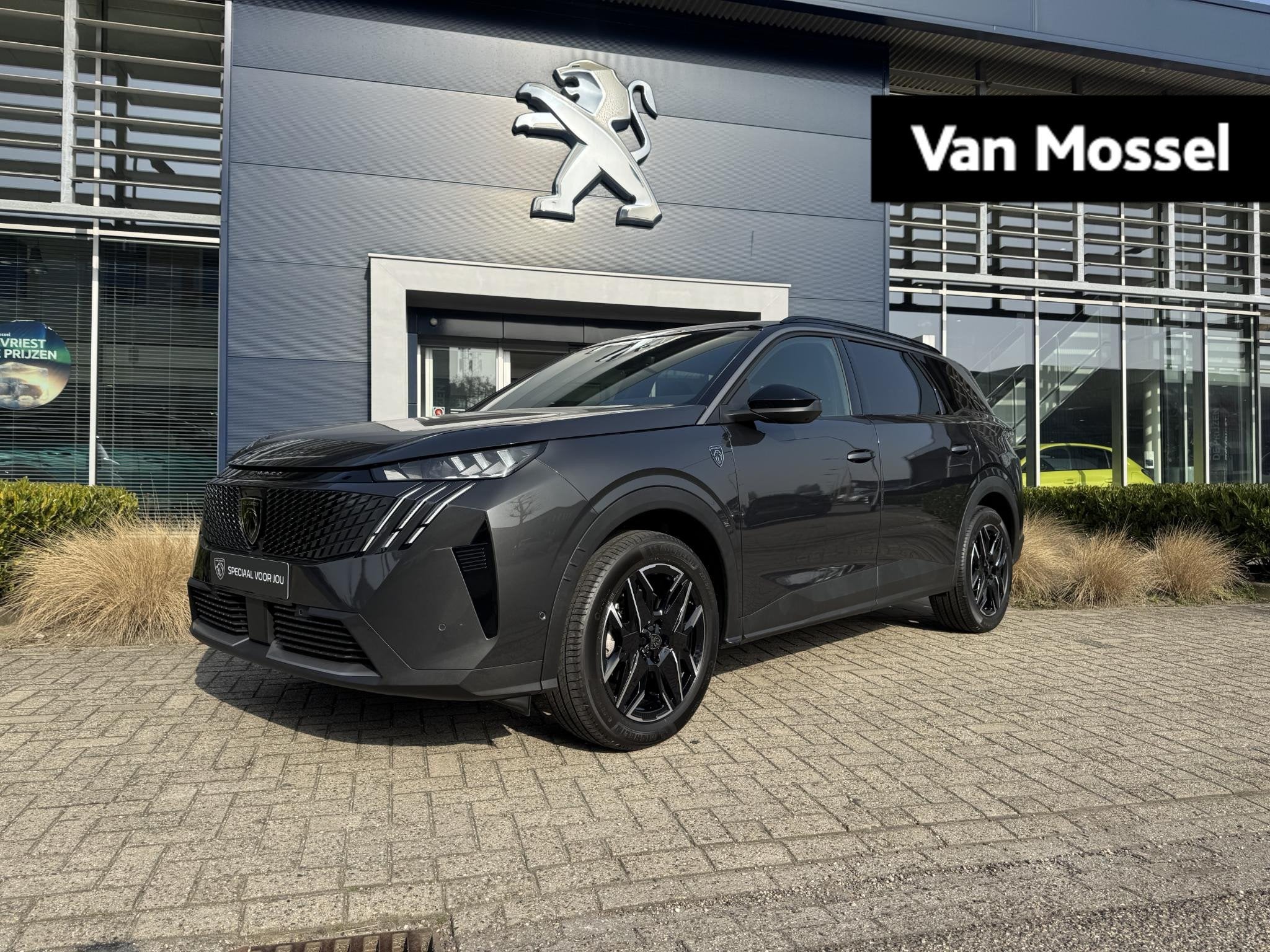 Peugeot 5008 Hybrid 145 GT l 360 Vision & Drive Assist Plus, Auto's, Verwarmde buitenspiegels, 1199 cc, Origineel Nederlands, Nieuw