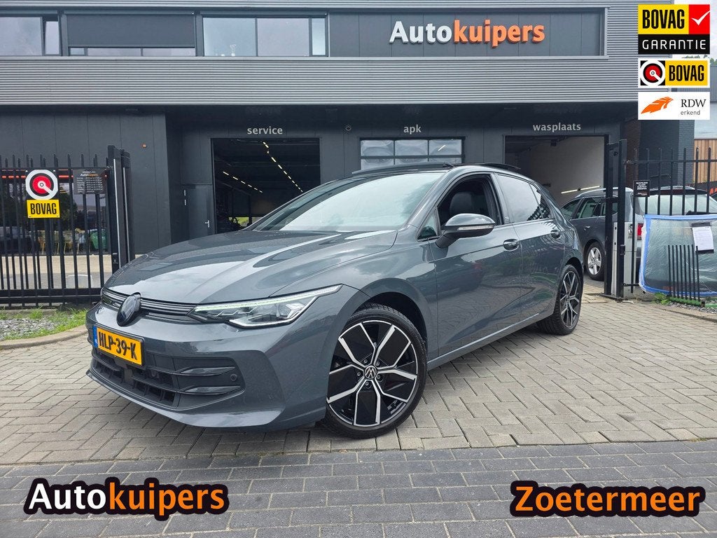 Volkswagen GOLF 1.5 eTSI Oranje Edition | Met o.a. achteruit, 12 maanden, 4 cilinders, Alcantara, Bedrijf
