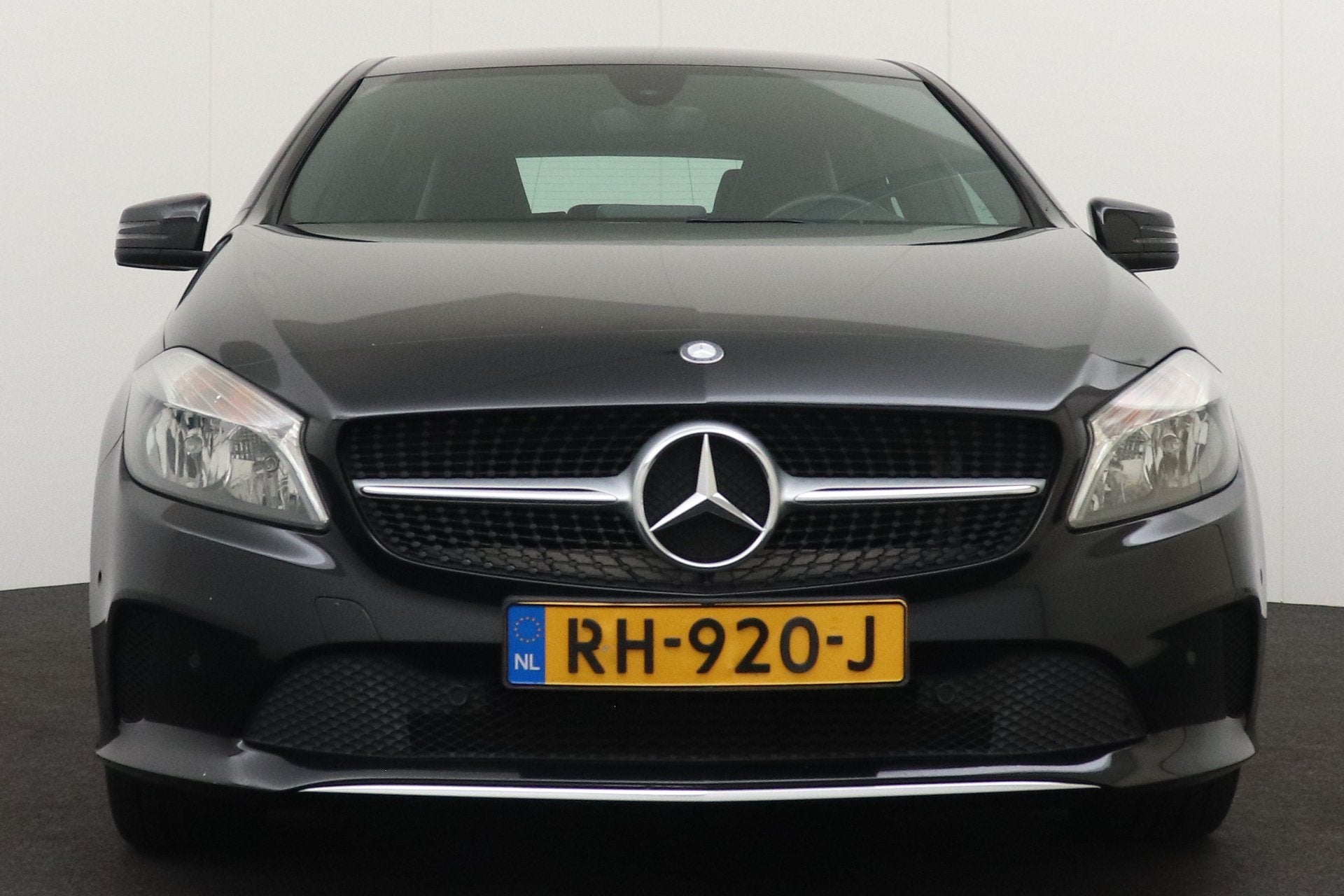 Mercedes-Benz A-Klasse 180 123 PK Aut. Sport H-Leder/Sportst, Auto's, Dealer onderhouden, Gebruikt, 4 cilinders, Leder en Stof