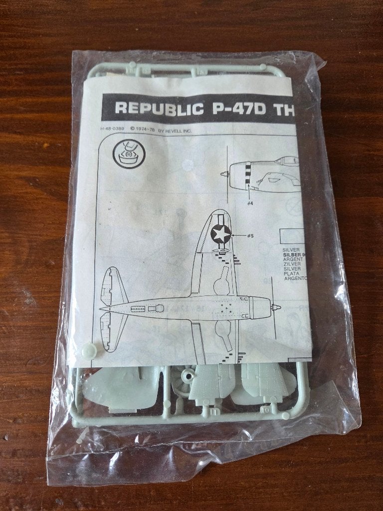 Modelbouwdoos Thunderbolt P47-D Revell 1:72, Ophalen, 1:72 tot 1:144, Revell, Zo goed als nieuw