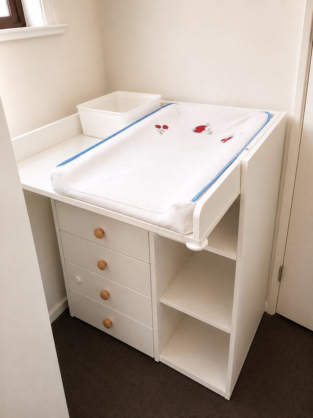 IKEA SMÅSTAD Changing Table + Mat & Cover, Ophalen, Zo goed als nieuw, Meisje