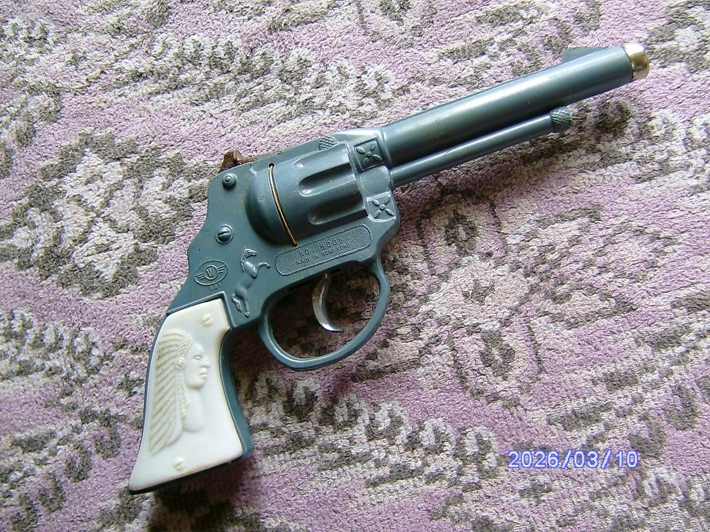 kinder speelgoed klapperpistool jaren 60 Wing wah en holster, Ophalen of Verzenden, Overige typen