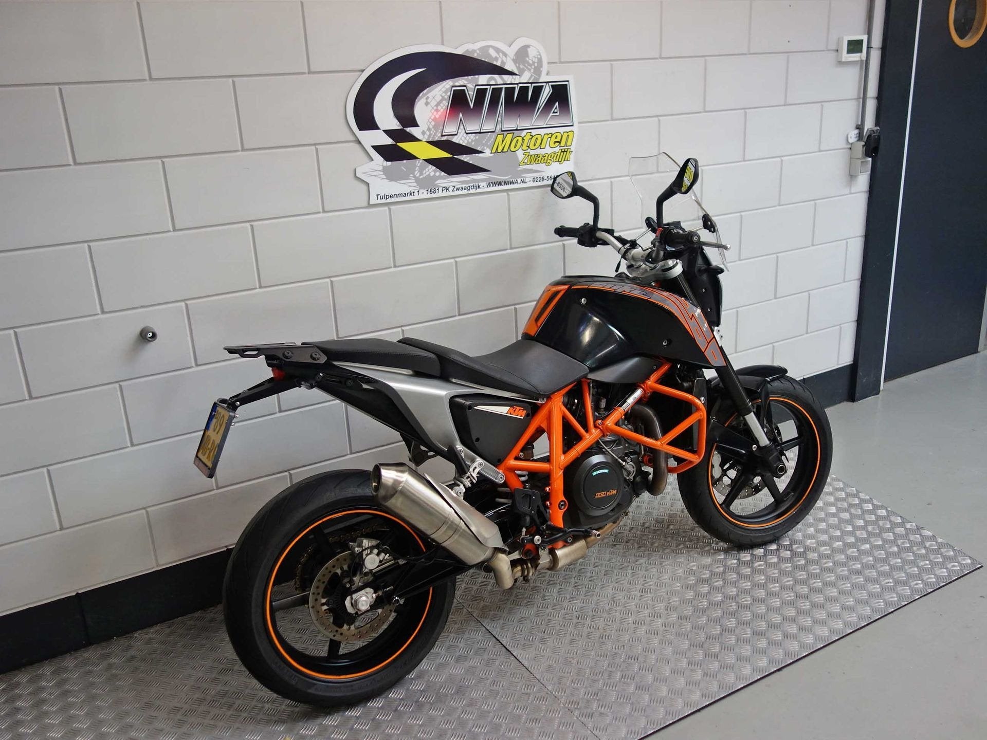 KTM 690 Duke, Motoren, Handgeschakeld, Naked bike, Gebruikt, Bedrijf