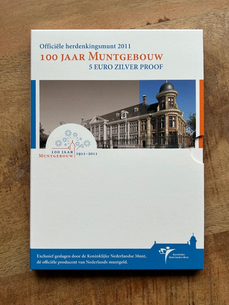 Zilveren 5 euro 100 jaar Muntgebouw, Postzegels en Munten, Ophalen of Verzenden, Koningin Beatrix, Euro's