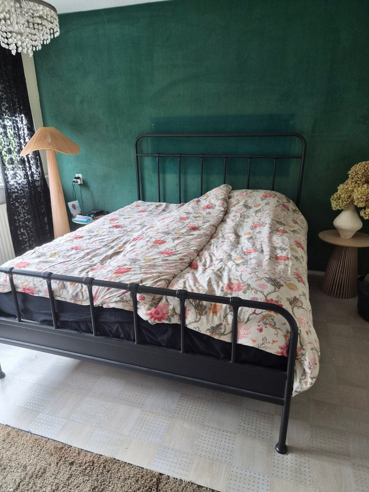 Tweepersoonsbed met matras en 2  Tempur schotelbodemsmst, Ophalen, Gebruikt, Zwart, Tweepersoons