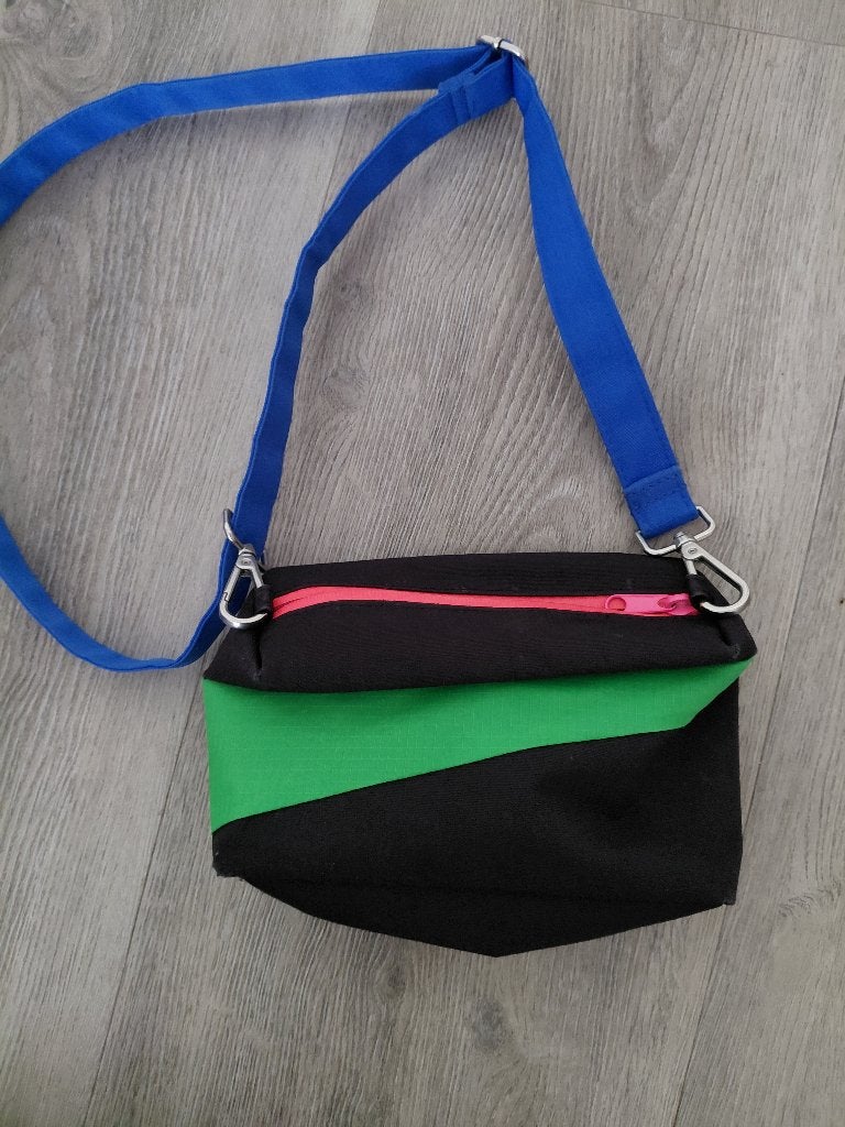 Susan bijl bumbag maat s, Sieraden, Tassen en Uiterlijk, Verzenden, Gebruikt, Roze