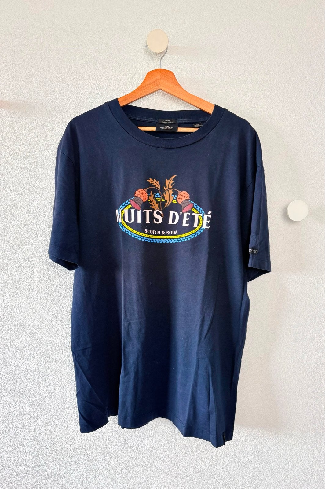Scotch & Soda T-shirt met 'Nuits d'Été' print, Kleding | Heren, T-shirts, Maat 52/54 (L), Zo goed als nieuw, Scotch & Soda, Verzenden