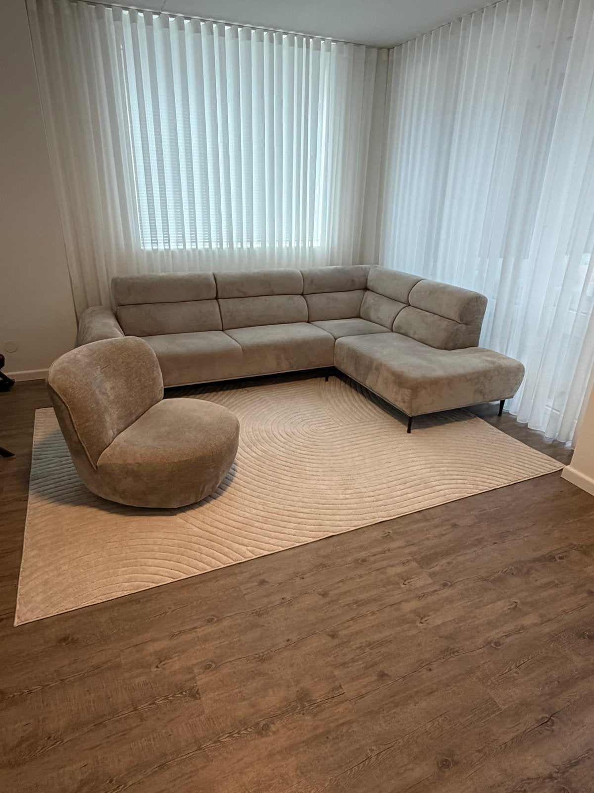 Moderne hoekbank 280x200 cm, zo goed als nieuw, Huis en Inrichting, Ophalen, 250 tot 300 cm, Hoekbank, Zo goed als nieuw
