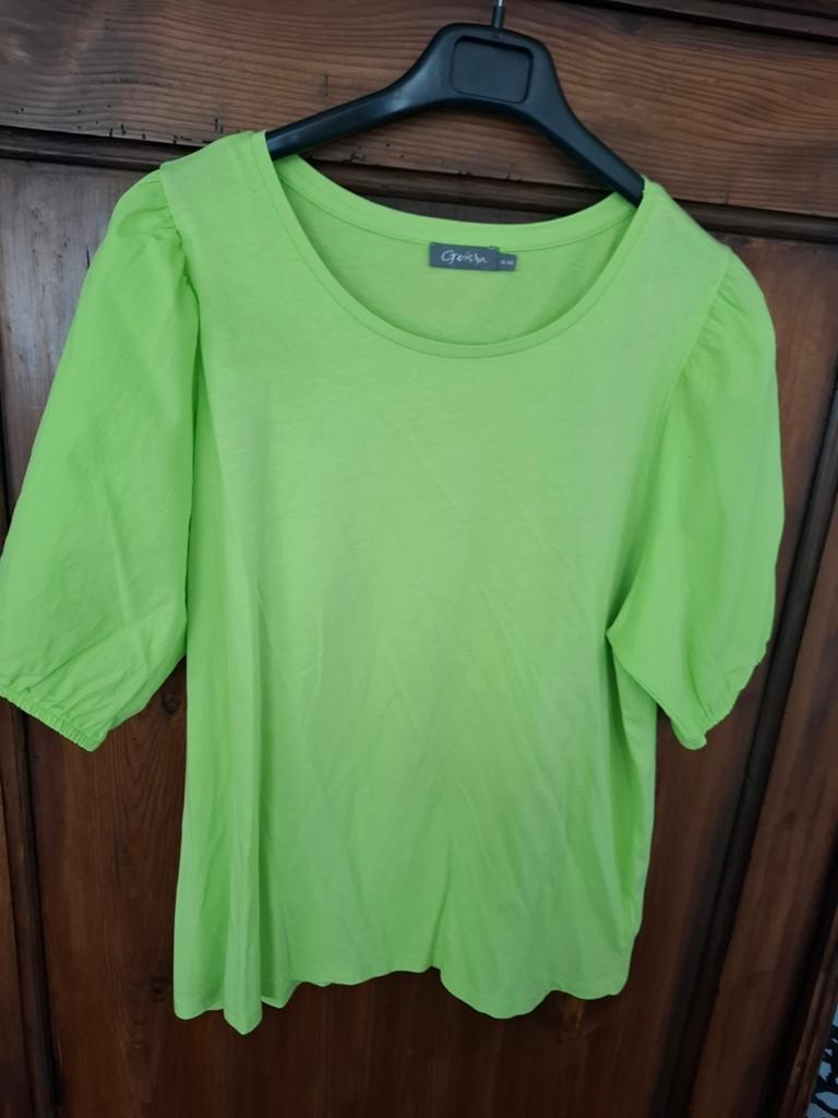 Een  nieuw Geisha T-shirt ( Groen/Gelig, appeltjes groen, Kleding | Dames, T-shirts, Geisha, Verzenden, Maat 42/44 (L), Nieuw
