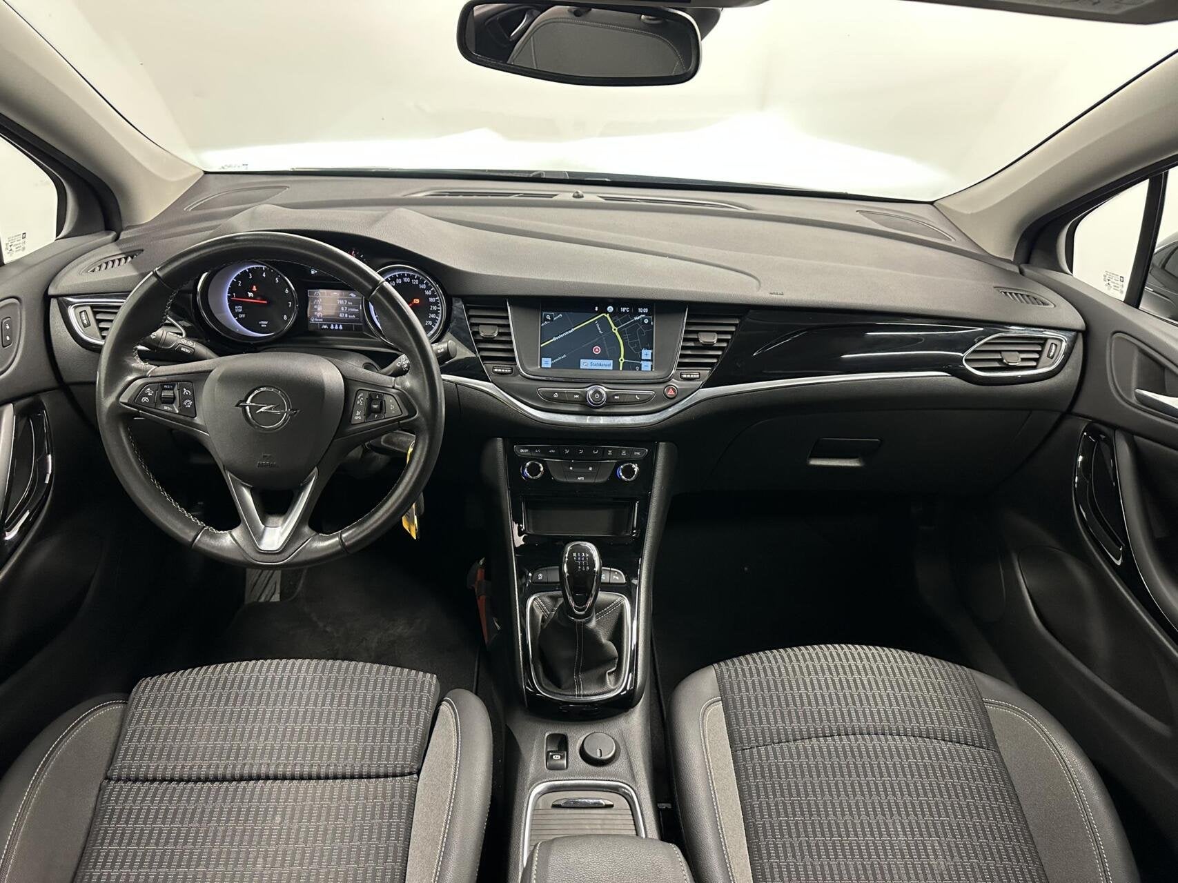 Opel Astra Sports Tourer 1.2 Design & Tech NAVI ECC CRUISE L, Auto's, Voorwielaandrijving, Stof, Gebruikt, 1199 cc