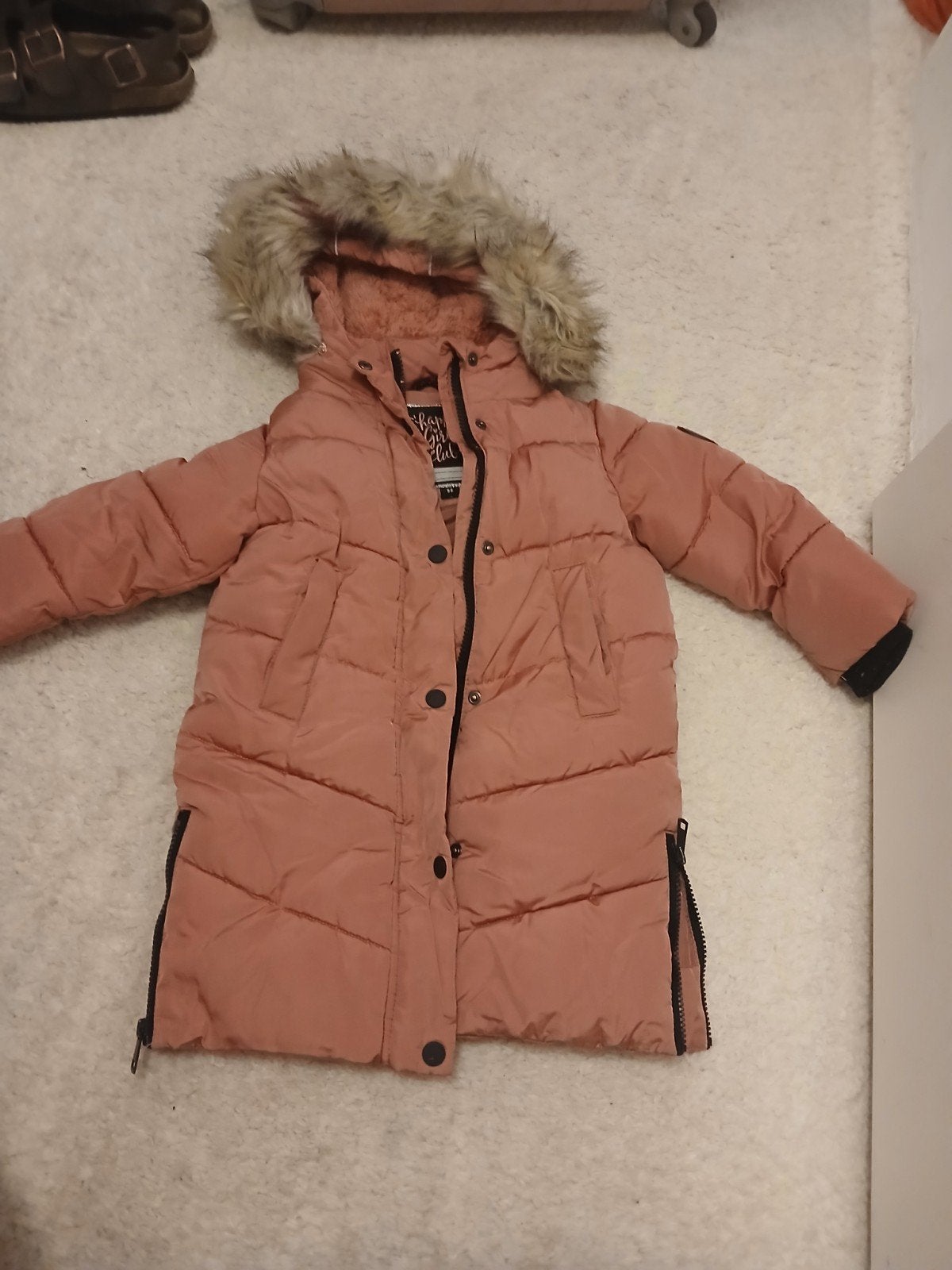 Roze winterjas met capuchon voor meisjes - Maat 98, Kinderen en Baby's, Ophalen of Verzenden, Zo goed als nieuw, C&A, Meisje