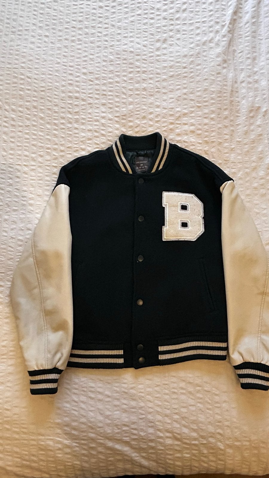 Primark Varsity Jacket - Zwart/Wit met 'B' patch, Ophalen, Zo goed als nieuw, Maat 34 (XS) of kleiner, Zwart
