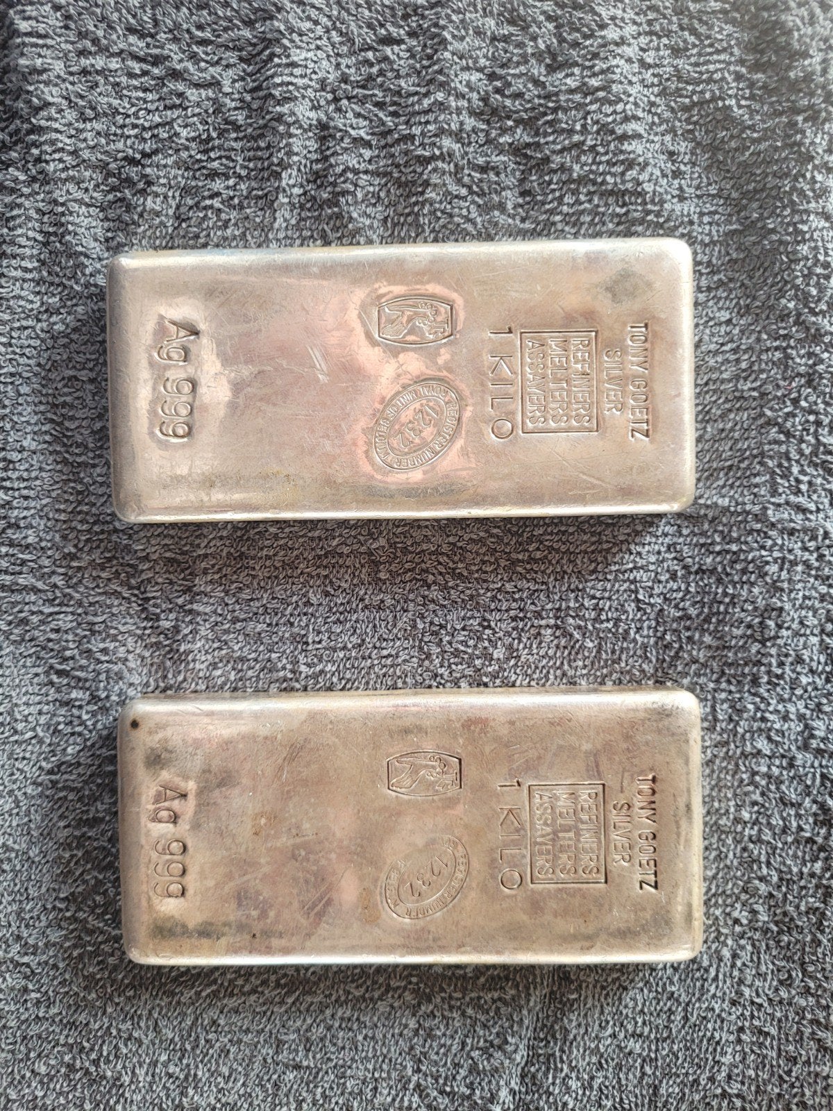 1 Kilo Tony Goetz Zilverbaar Ag 999 2 stuks, Ophalen, Zilver