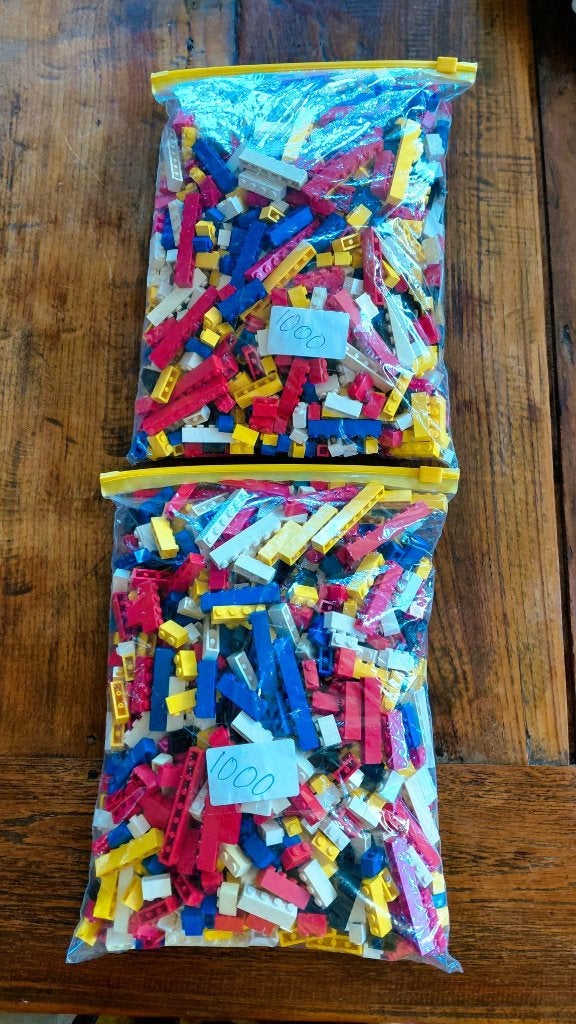 2 kilo zakken Balkjes Lego bouw stenen, Kinderen en Baby's, Speelgoed | Duplo en Lego, Ophalen of Verzenden, Zo goed als nieuw