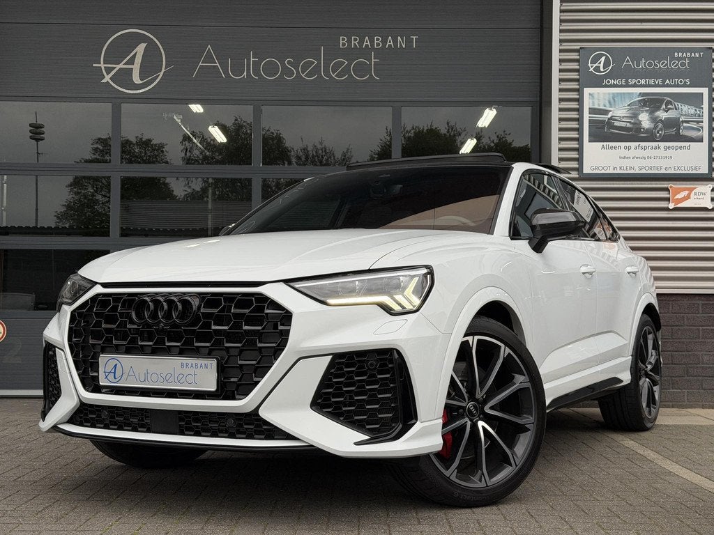 Audi RSQ3 Sportback RS Stoelen | Pano | Eerste Eigenaar, Auto's, Audi, Automaat, Gebruikt, 1675 kg, Wit