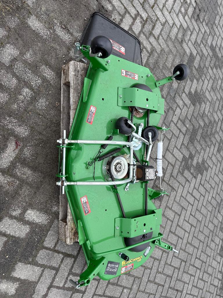 John Deere 1026R auto connect drive over maaidek 60" inch, Zakelijke goederen, Ophalen of Verzenden, Gebruikt, Tot 80 Pk, John Deere