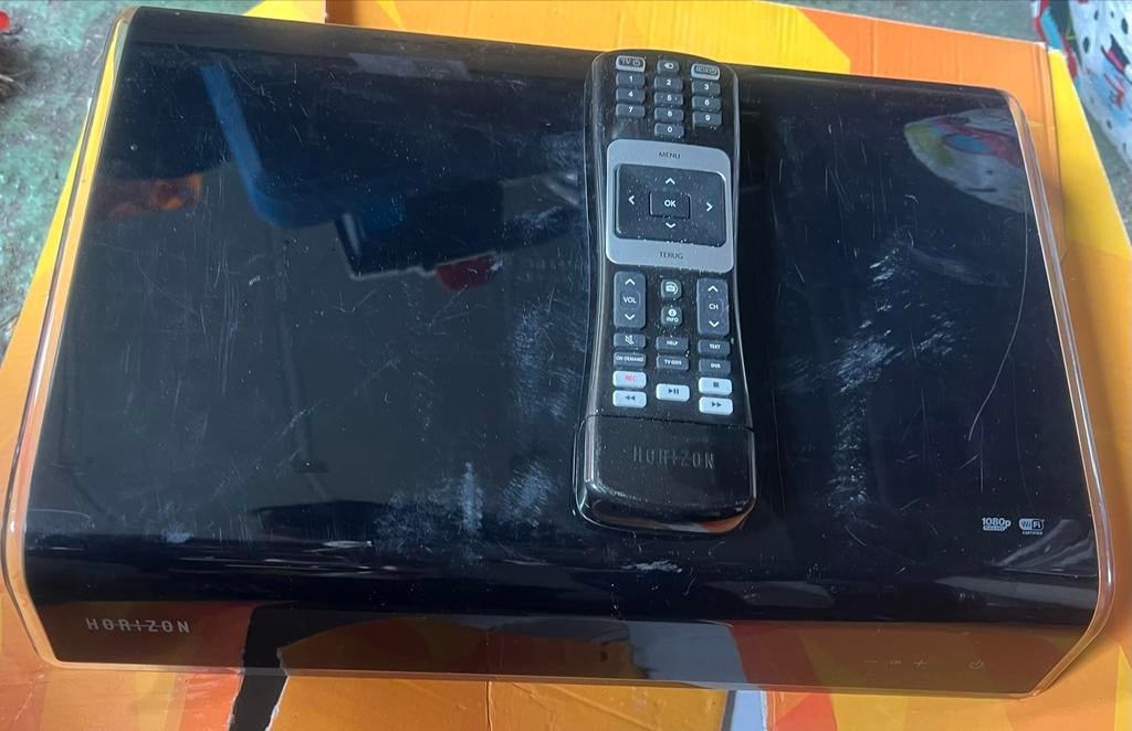 Horizon TV box met afstandsbediening, Ophalen of Verzenden, Gebruikt, Decoder
