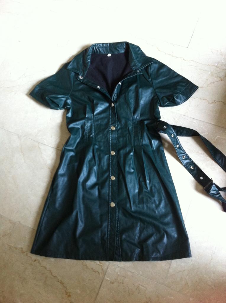 Dames jurkje PU leder mt S/M groen65 % cotton 35 % polyester, Kleding | Dames, Jurken, Maat 38/40 (M), Nieuw, Ophalen of Verzenden