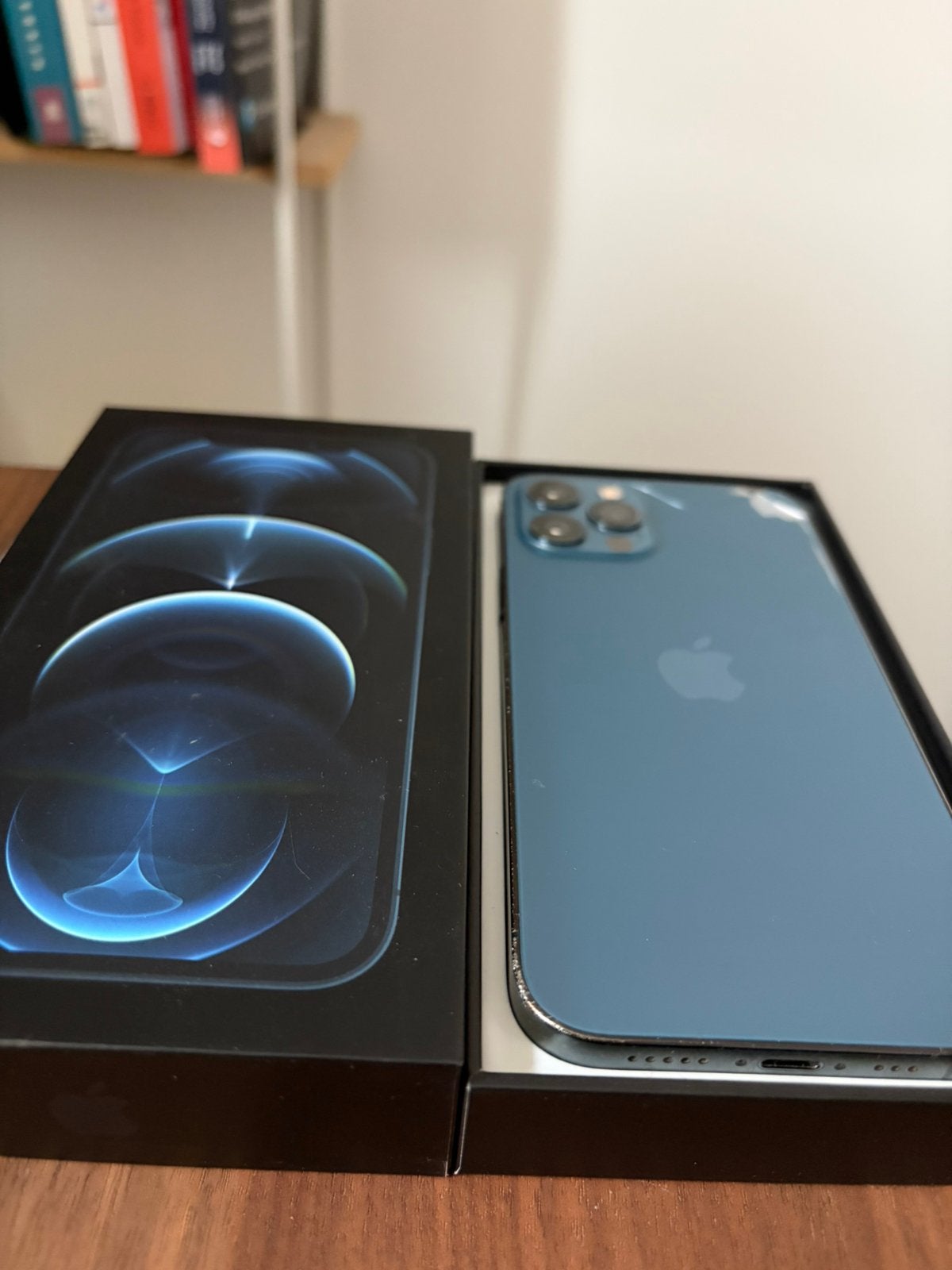 Iphone 12pro 256gb pacific blue, Telecommunicatie, 256 GB, Gebruikt, Blauw, 77 %