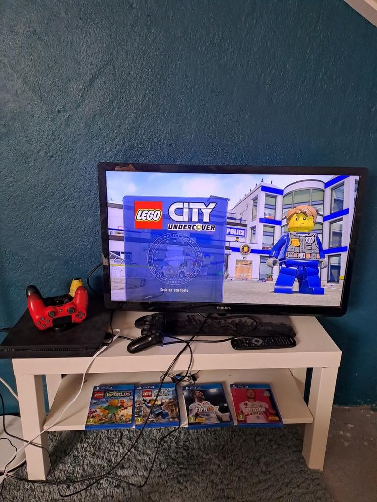 PlayStation 4 500 GB, 3controllers en  4 spellen, tv + kast, Spelcomputers en Games, Spelcomputers | Sony PlayStation 4, Ophalen