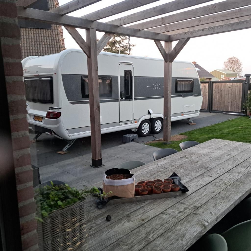 Hobby 620 - Schadevrij, Nieuw Staat, Dubbele Mover, Airco, Hobby, Particulier, 6 tot 7 meter, Koelkast