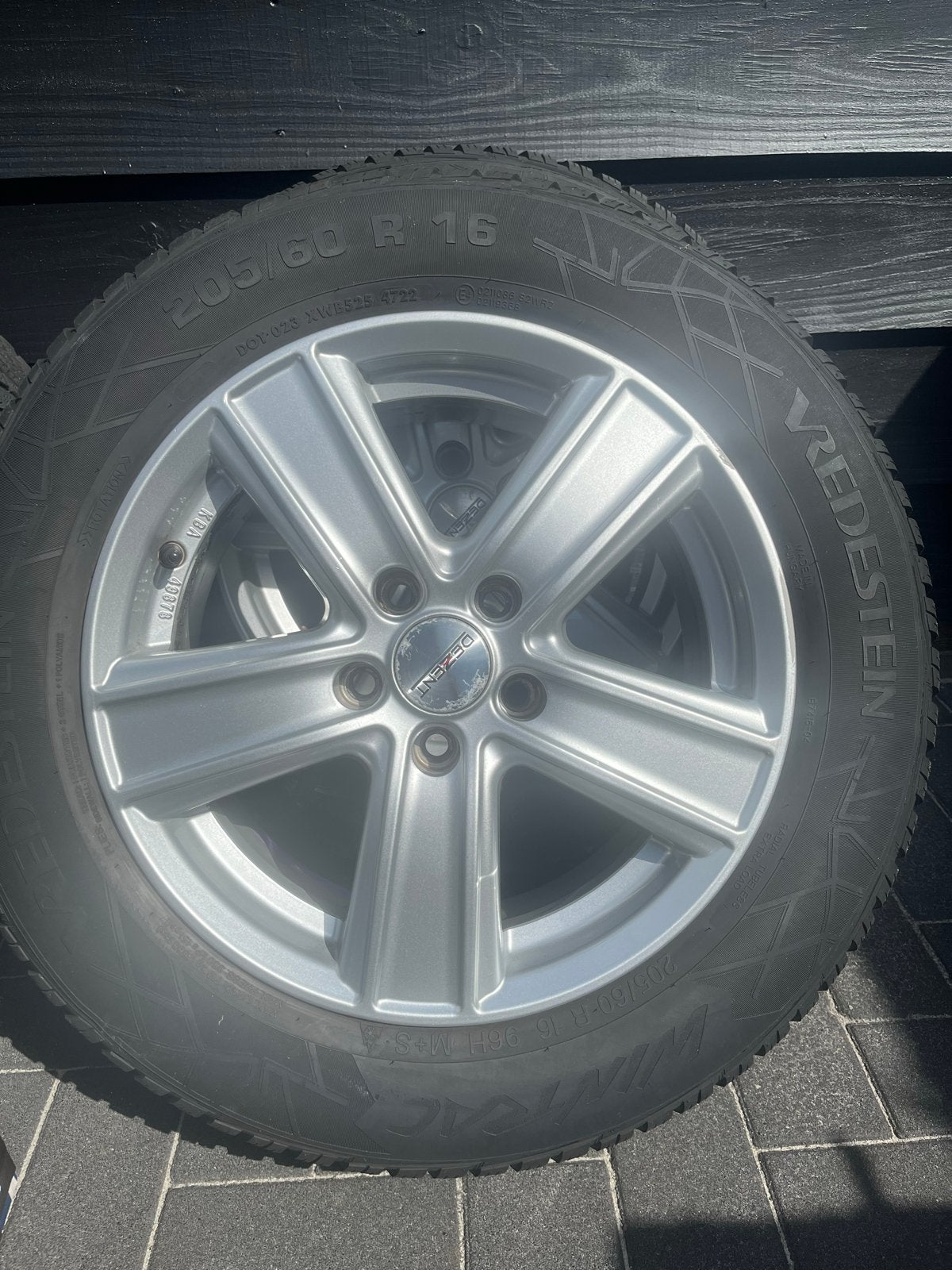 Vredestein winterbanden met velgen voor Volvo V60 (205/60 R1, Ophalen, Gebruikt