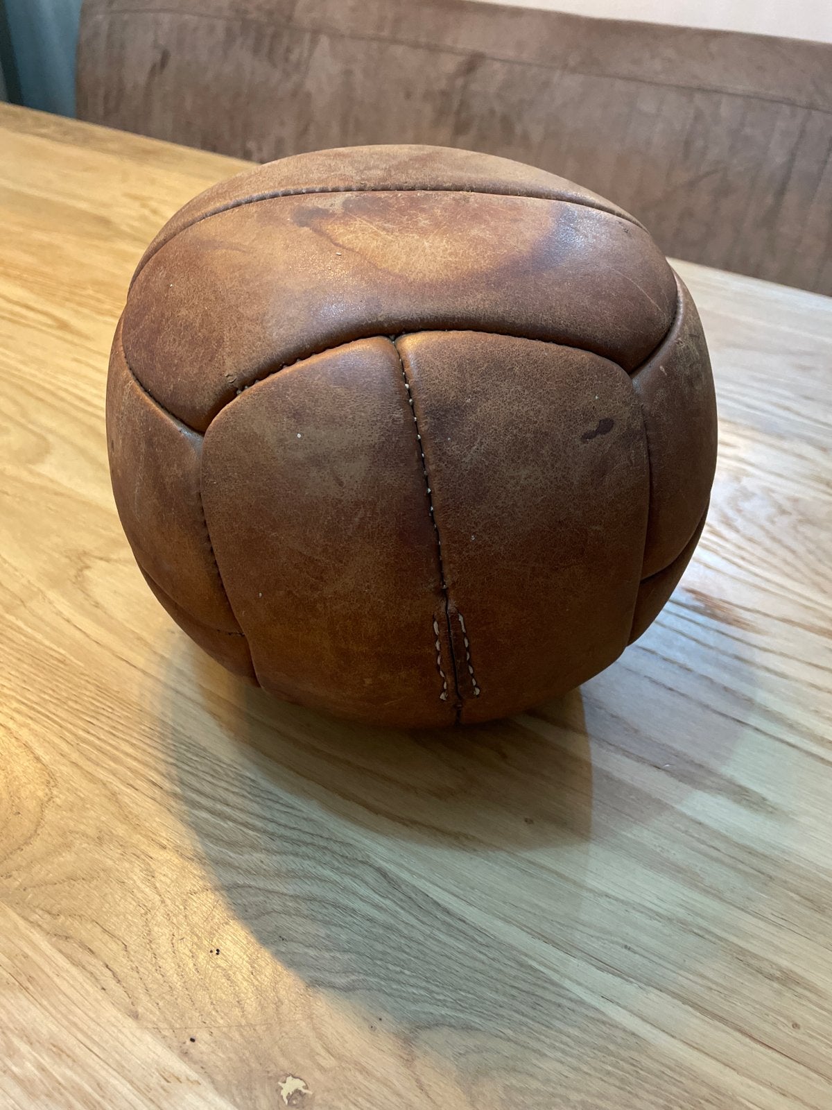 Vintage Leren medicijnbal Voetbal - Decoratief Item, Maat XL, Ophalen of Verzenden, Gebruikt, Bal