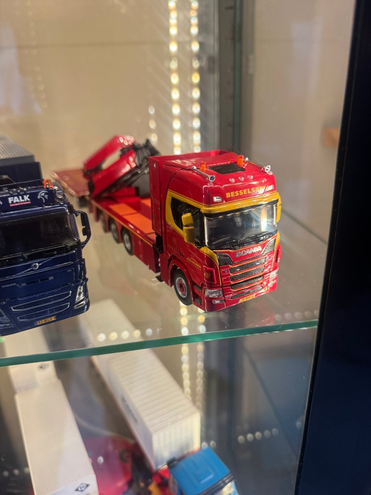 Besselsen kraanwagen WSI, Hobby en Vrije tijd, Modelauto's | 1:50, Ophalen of Verzenden, Zo goed als nieuw, Bus of Vrachtwagen