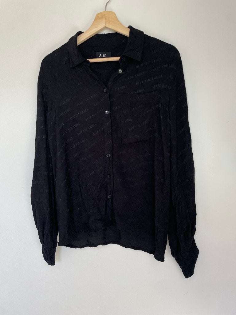Alix the Label blouse zwart maat M jacquard logoprint, Maat 38/40 (M), Koeweistraat 6G 4181CD Waardenburg The Netherlands, Alix the label