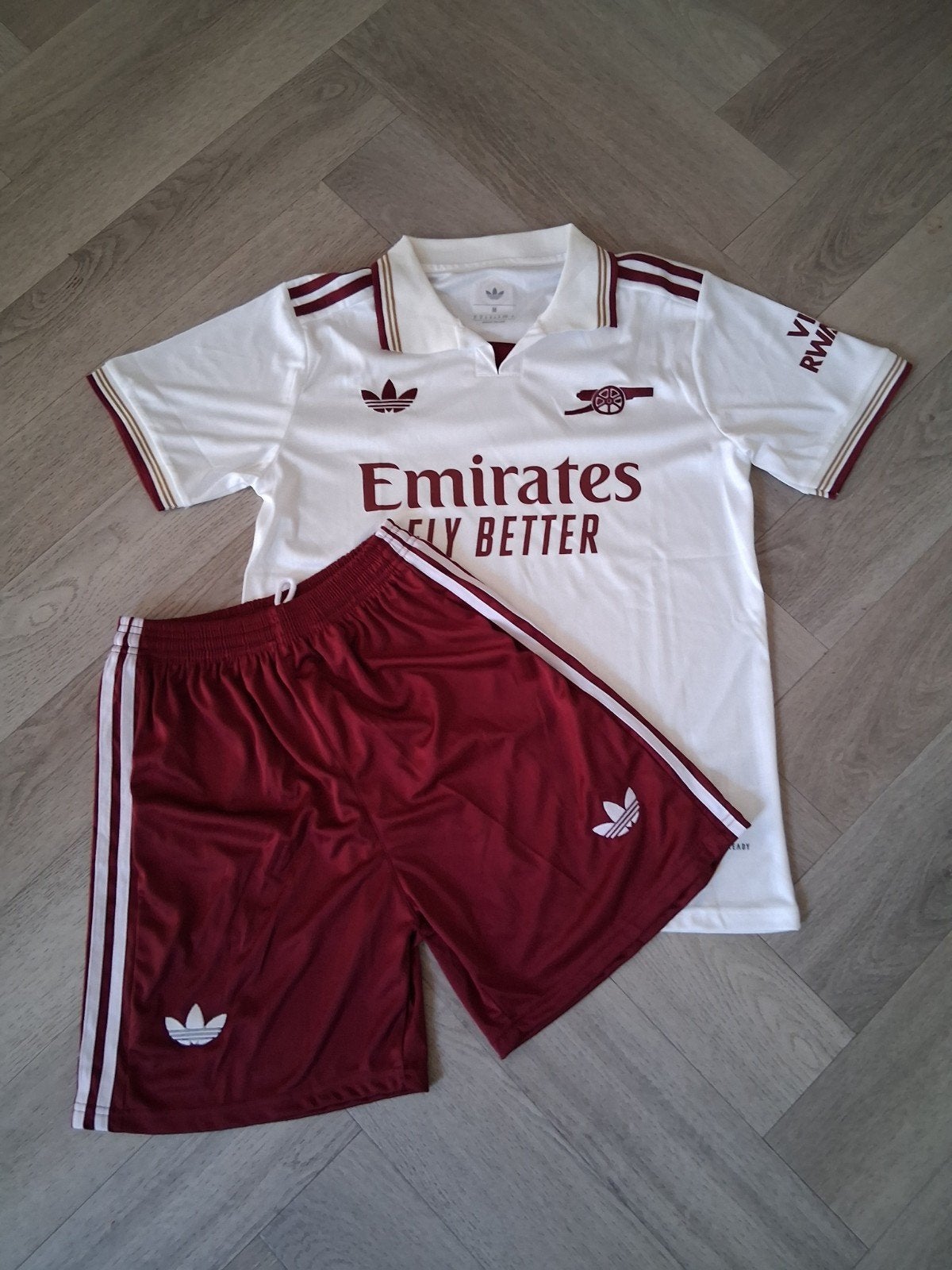 Voetbaltenue Arsenal, Maat L, Verzenden, Nieuw, Set