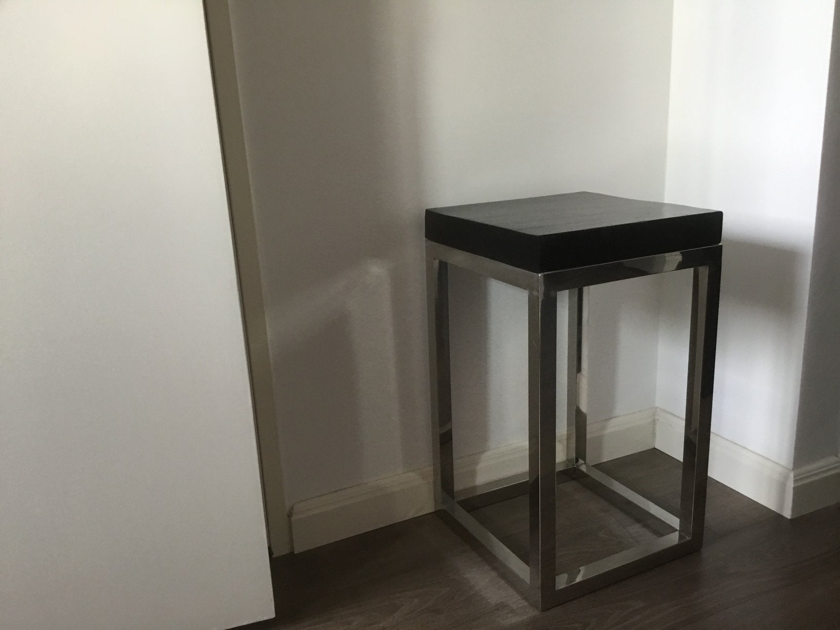 PTMD zuil rvs zwart  Hoogte 61 cm Breedte 35 cm, Ophalen, Zo goed als nieuw