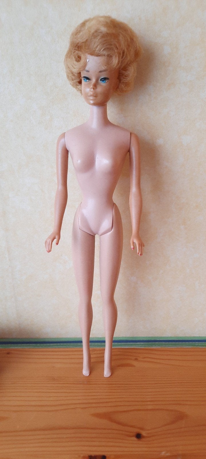 Vintage Barbie pop uit 1966 met originele jurk, Ophalen of Verzenden, Gebruikt, Fashion Doll