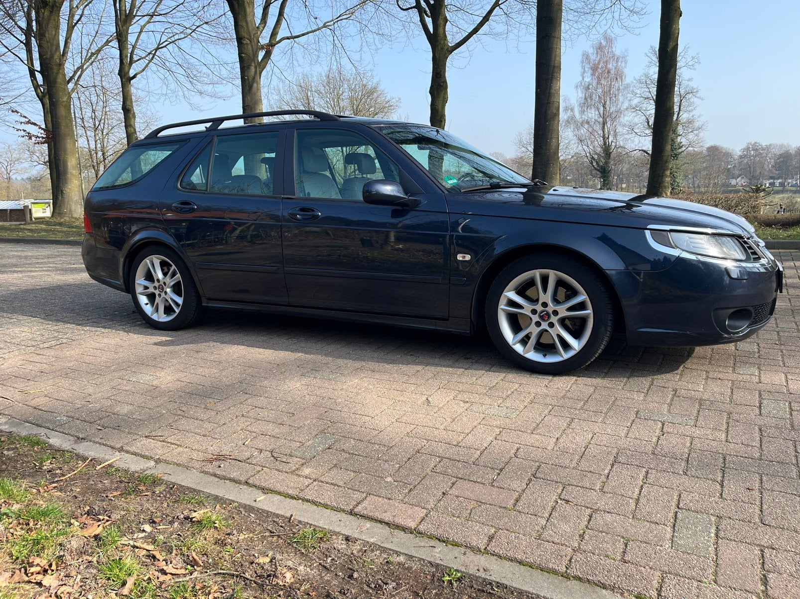 Saab 9-5 2.3 Turbo Aero Sport Estate AUT 2006 Blauw, 1800 kg, Beige, 4 cilinders, 2290 cc