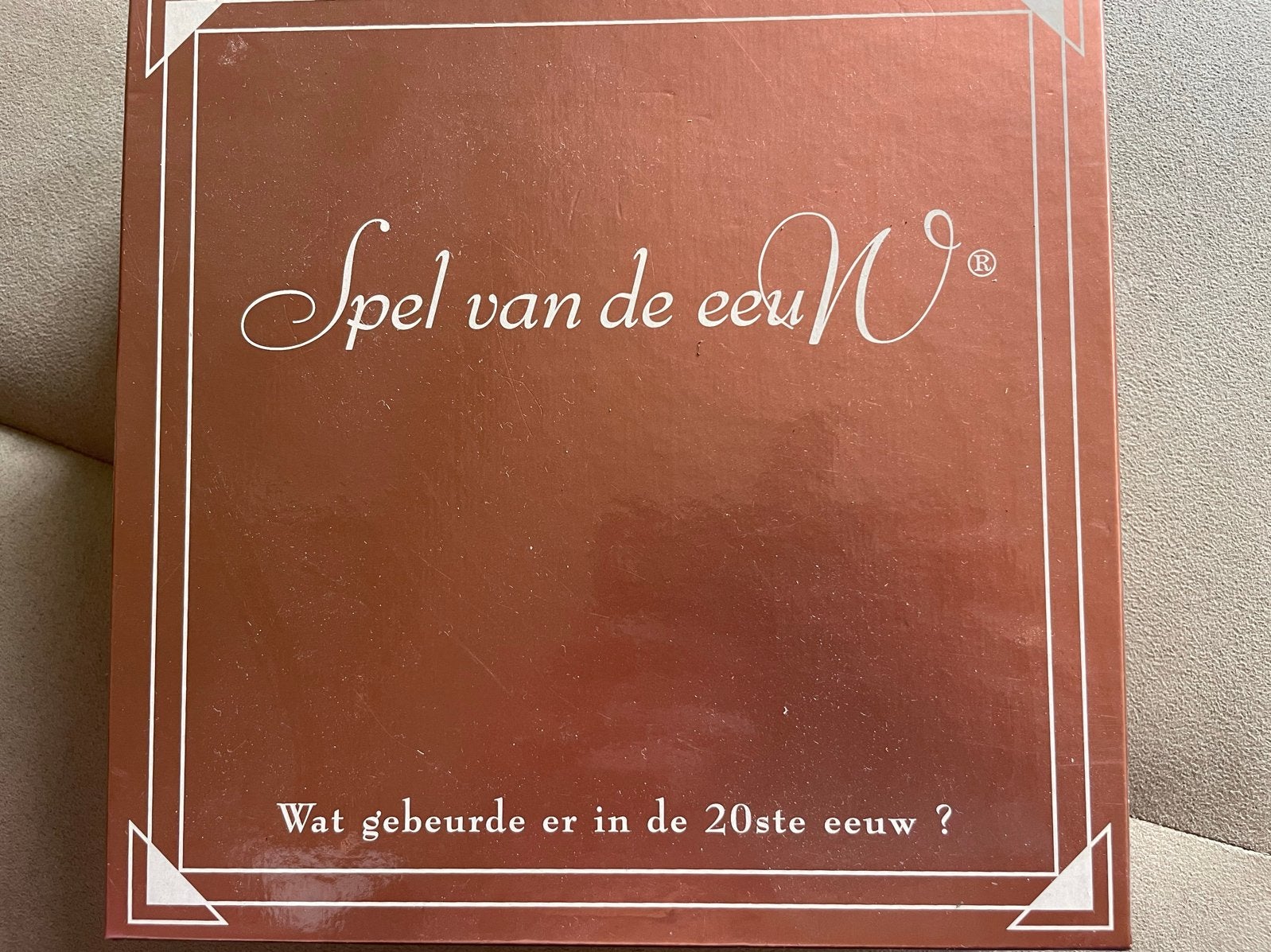 Het Spel van de Eeuw: Quiz over de 20e Eeuw, Drie of vier spelers, Ophalen of Verzenden, Zo goed als nieuw