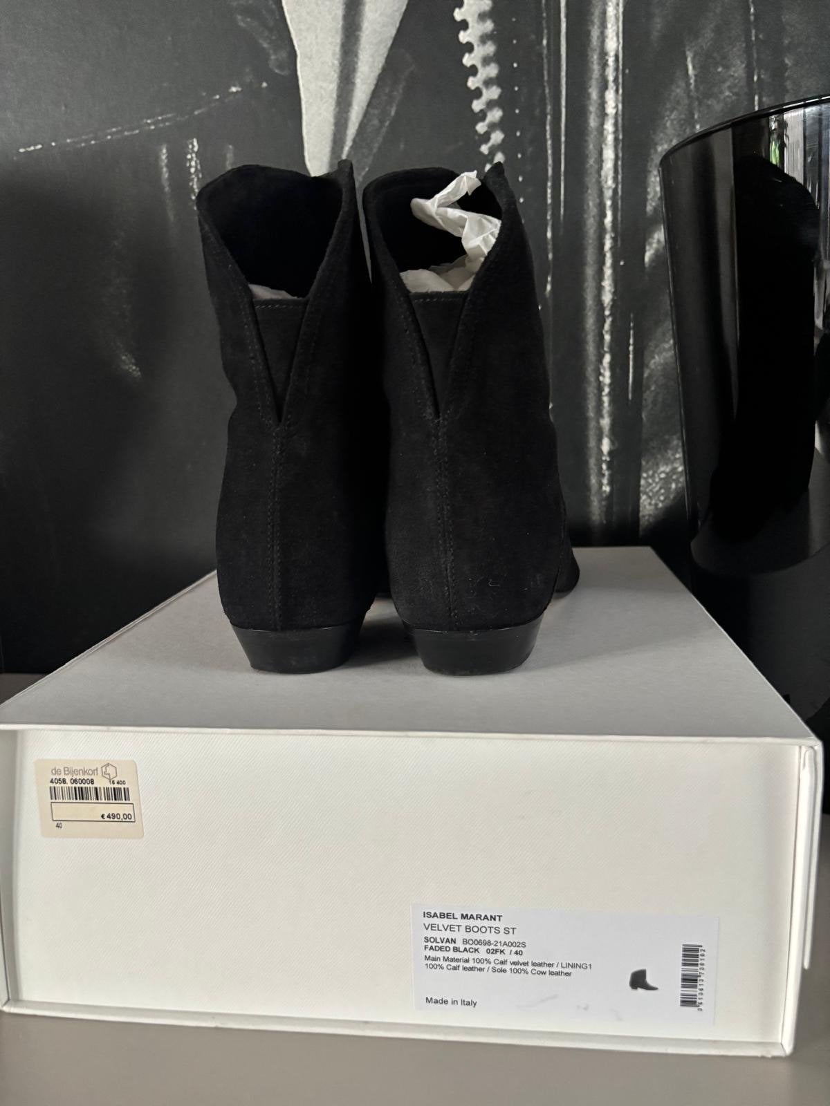 Isabel Marant Velvet Boots ST - Zwart - Maat 40, Kleding | Dames, Ophalen, Zo goed als nieuw, Zwart, Lage of Enkellaarzen