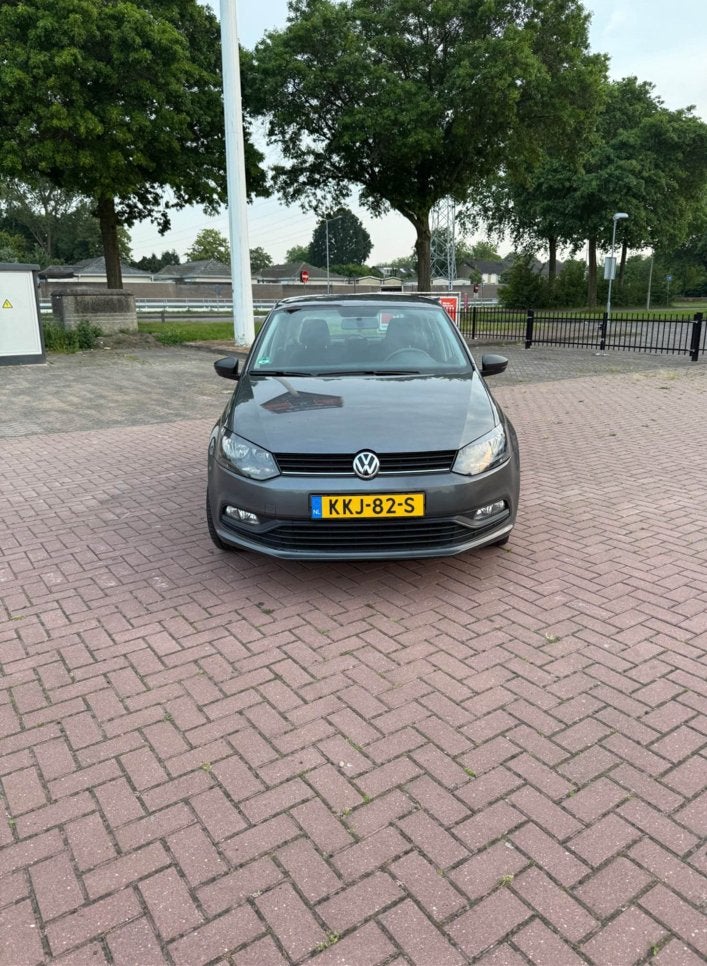 Volkswagen Polo 1.0 MPI 44KW 2015 Grijs, Auto's, Voorwielaandrijving, Handgeschakeld, Particulier, 3 cilinders