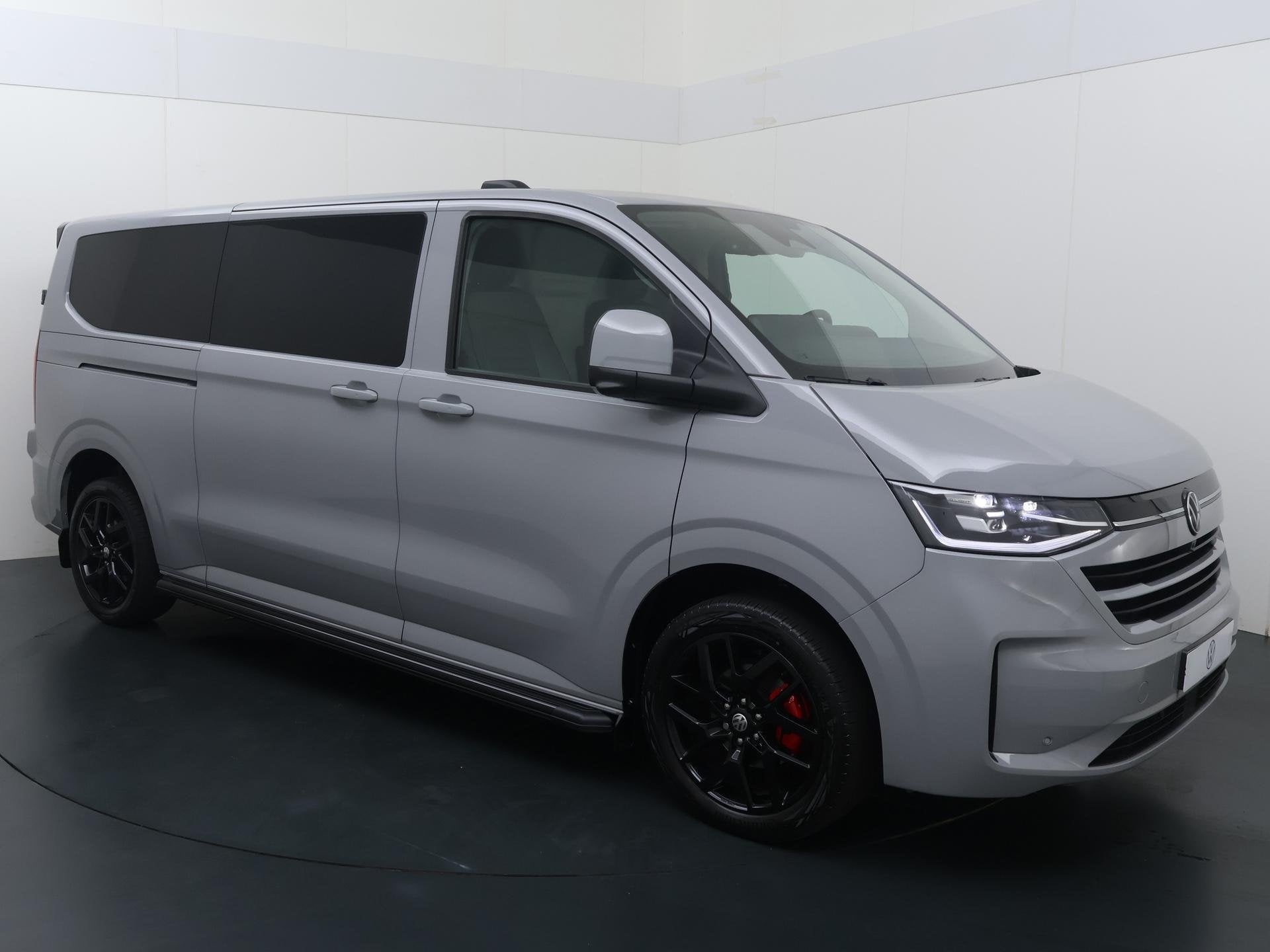 Volkswagen Bedrijfswagens Transporter 2.0 TDI L2H1 32 Bulli, Gebruikt, Euro 6, 4 cilinders, Met garantie (alle)
