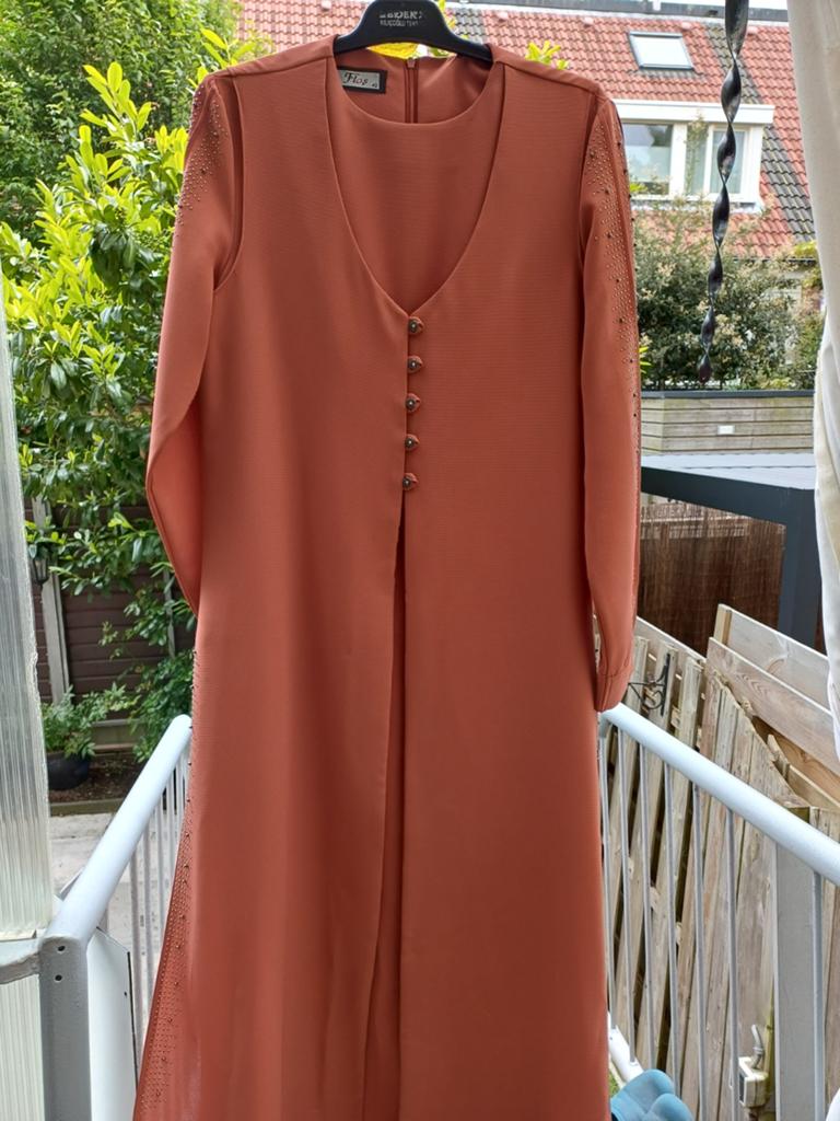 Abiye avonjurk  1keer gedragen, Kleding | Dames, Jurken, Ophalen of Verzenden, Zo goed als nieuw, Blauw, Onder de knie