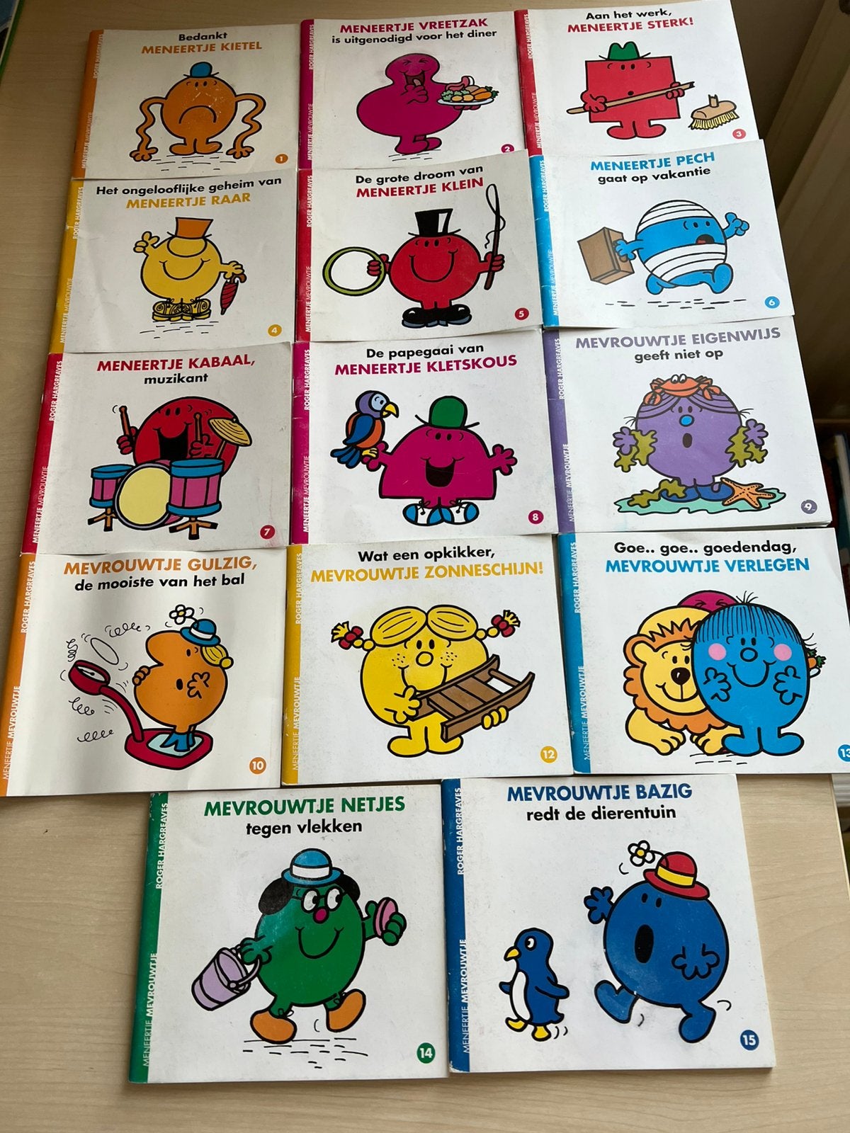 Serie meneertje/ mevrouwtje boekjes uitgegeven door Emte, Ophalen of Verzenden, Fictie algemeen