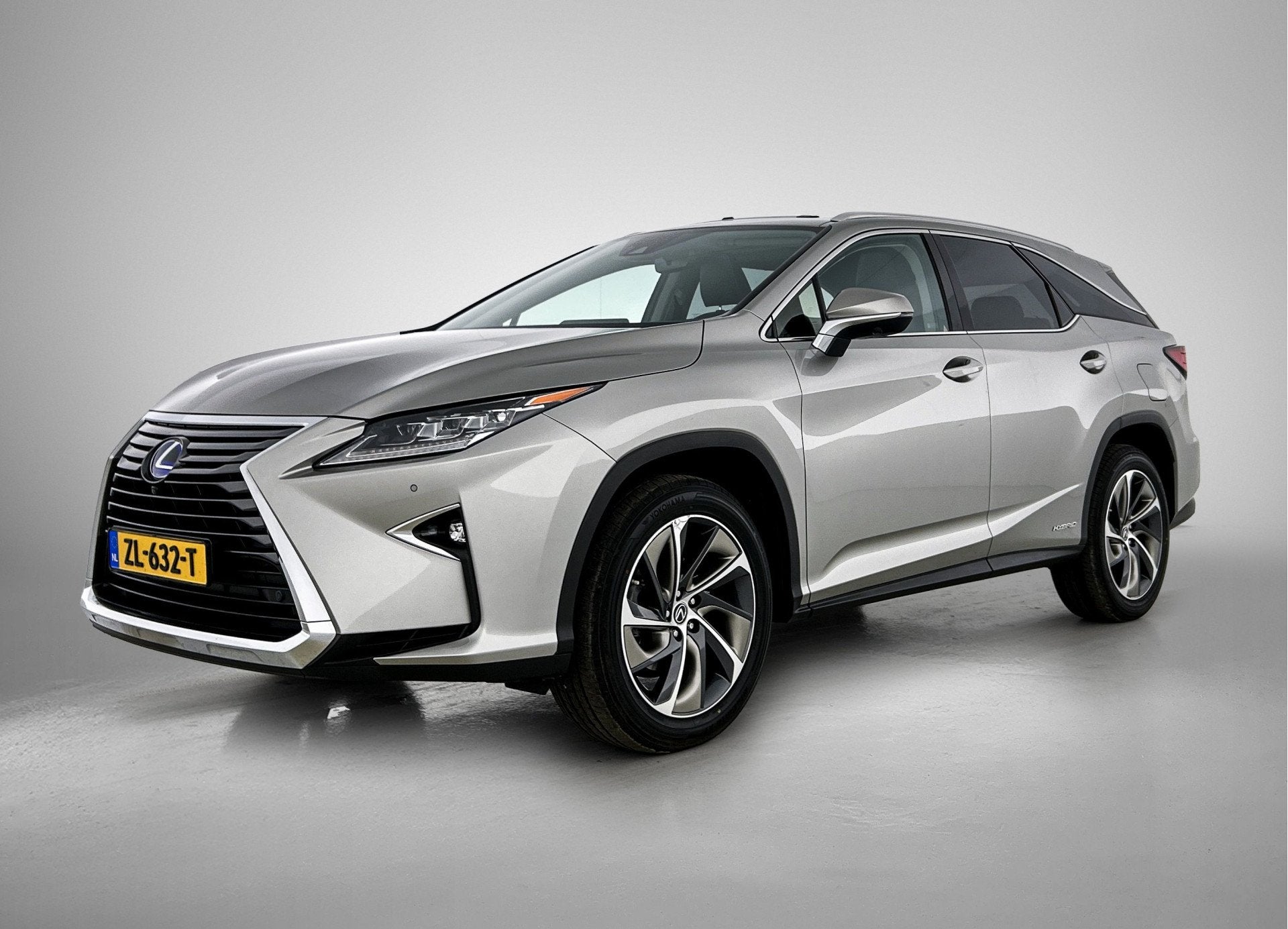 Lexus RX 450hL 4WD President Line | Mark Levinson | Trekhaak