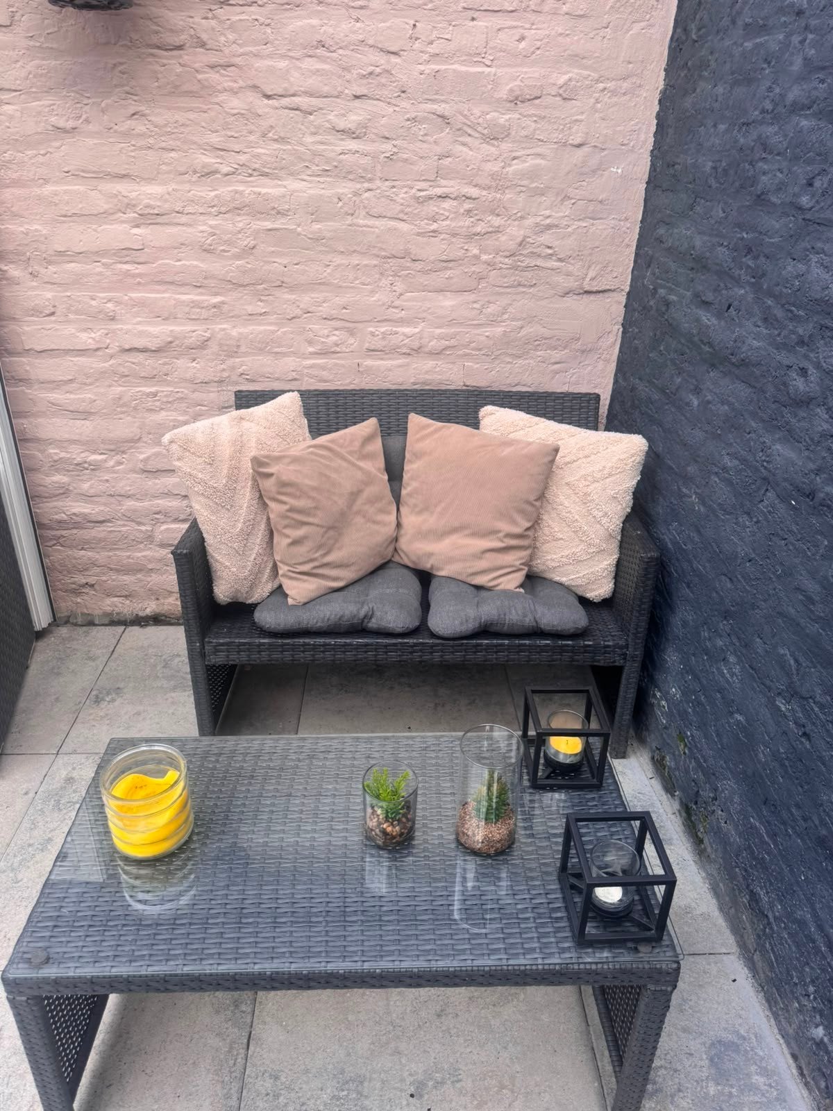 Wicker tuinbanken met salontafel, Ophalen, Zo goed als nieuw, Wicker