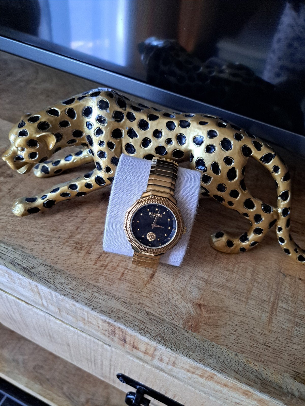 Versace horloge, Ophalen of Verzenden, 17 tot 18, Goud, Dame