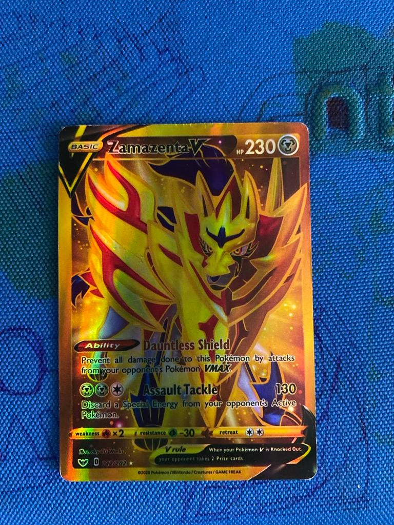 Pokemonkaarten V - Zamazenta V, Milotic V, Salamence V, Ophalen of Verzenden, Zo goed als nieuw, Meerdere kaarten, Foil