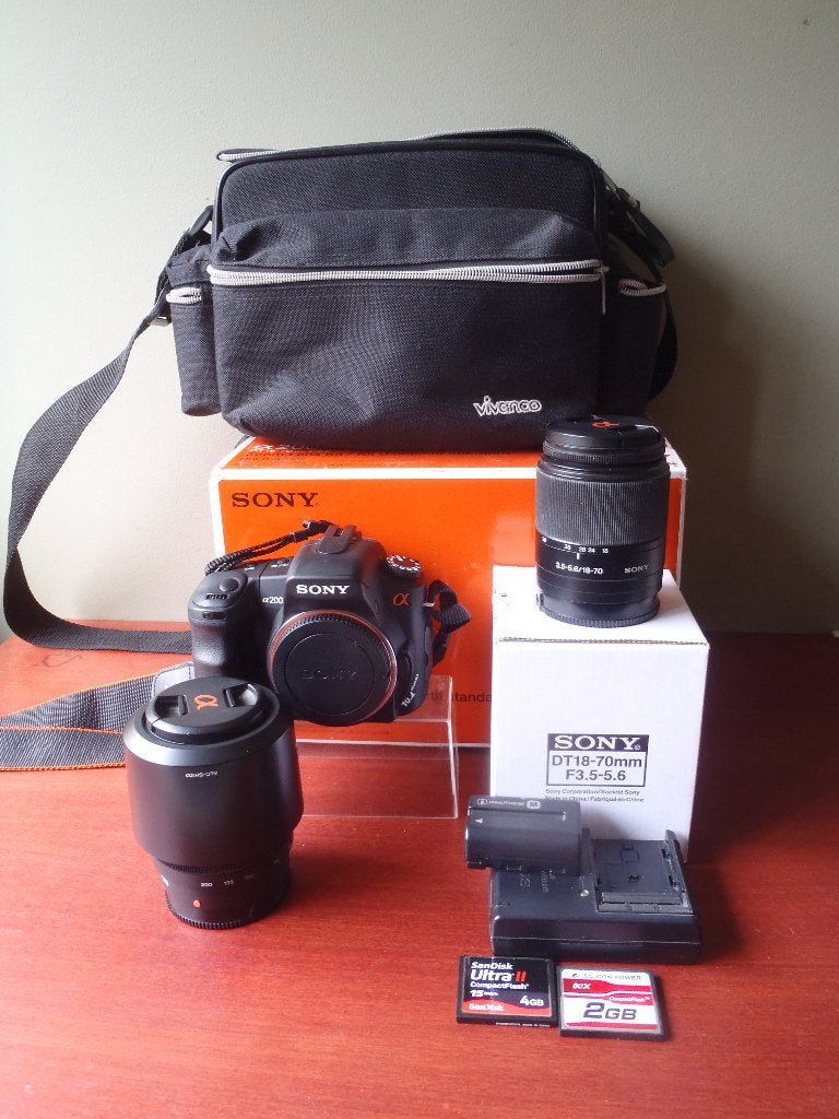 Sony camera set Camera : Alpha A 200 / DSLR lens DT 18-70mm, Spiegelreflex, Ophalen of Verzenden, Zo goed als nieuw, Sony