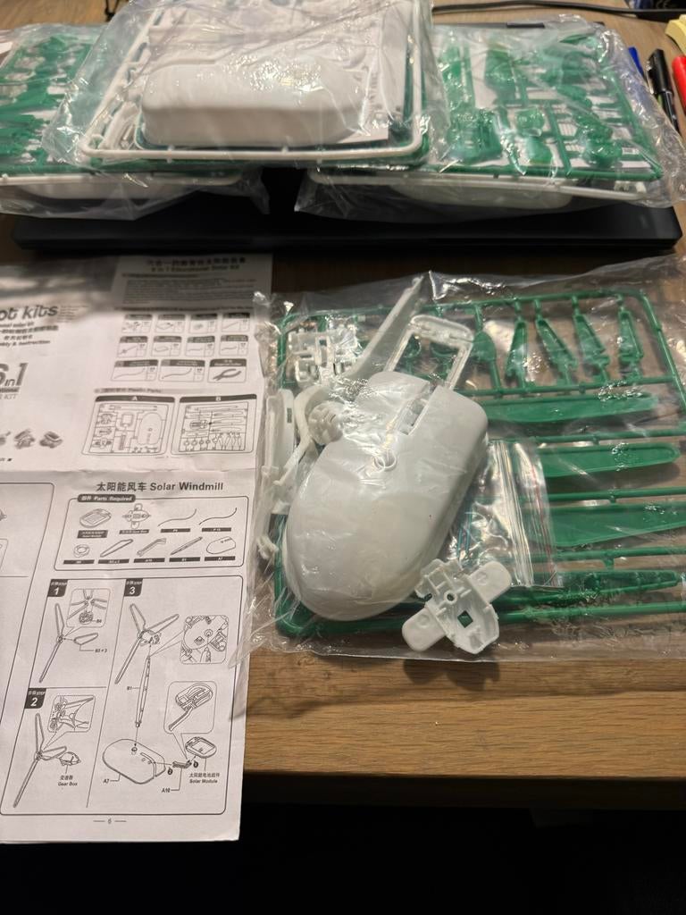 4x Solar Kit Bouwpakket 6-in-1 Educatief Robot Kits, Overige merken, Nieuw, Ophalen of Verzenden, Groter dan 1:32