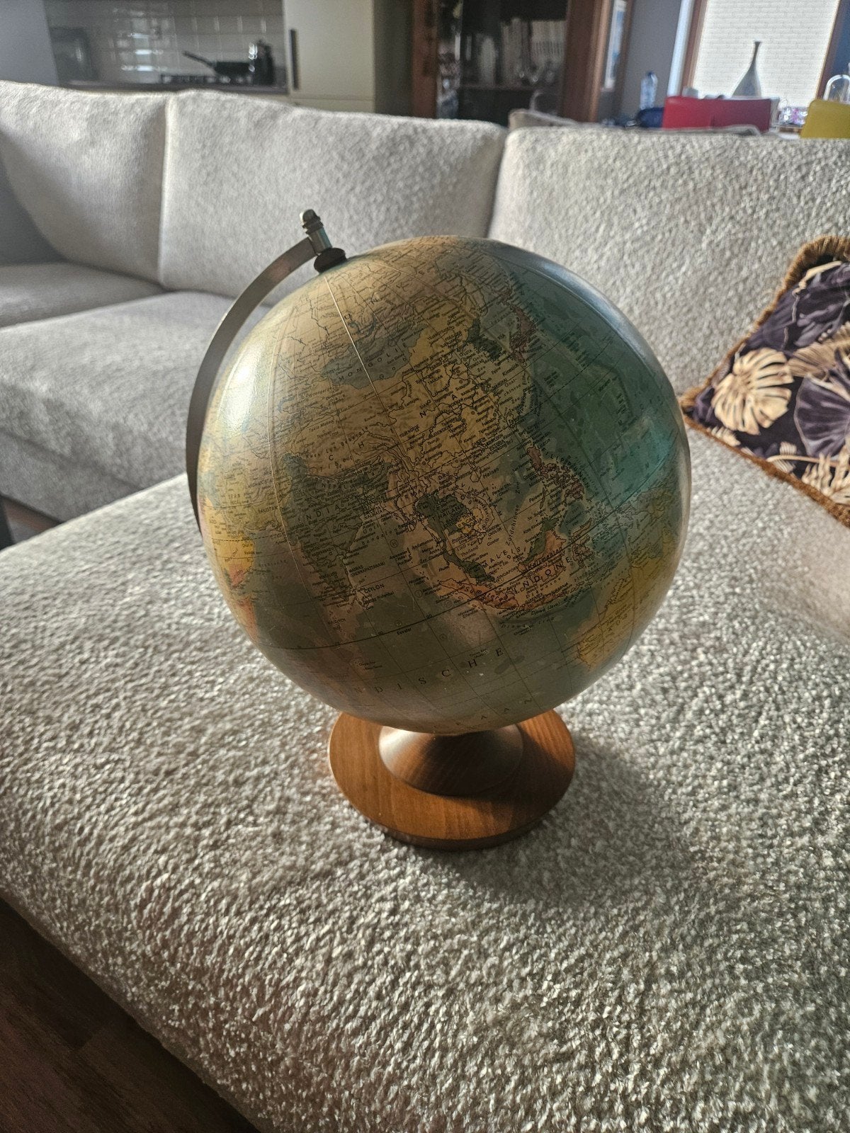 Räth Staatkundige Wereldbol - 34 cm diameter, Ophalen of Verzenden, Gebruikt, Hout, Staatkundige wereldbol