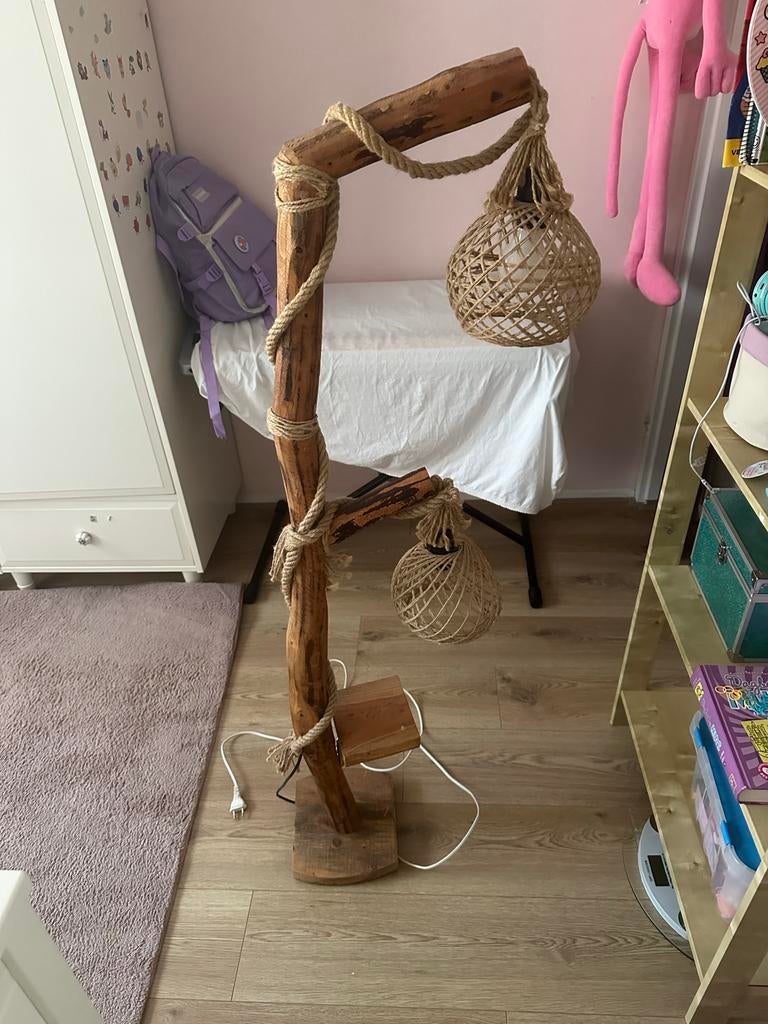 Unieke houten vloerlamp met touw en twee lampen, Ophalen, Gebruikt, Hout, 150 tot 200 cm