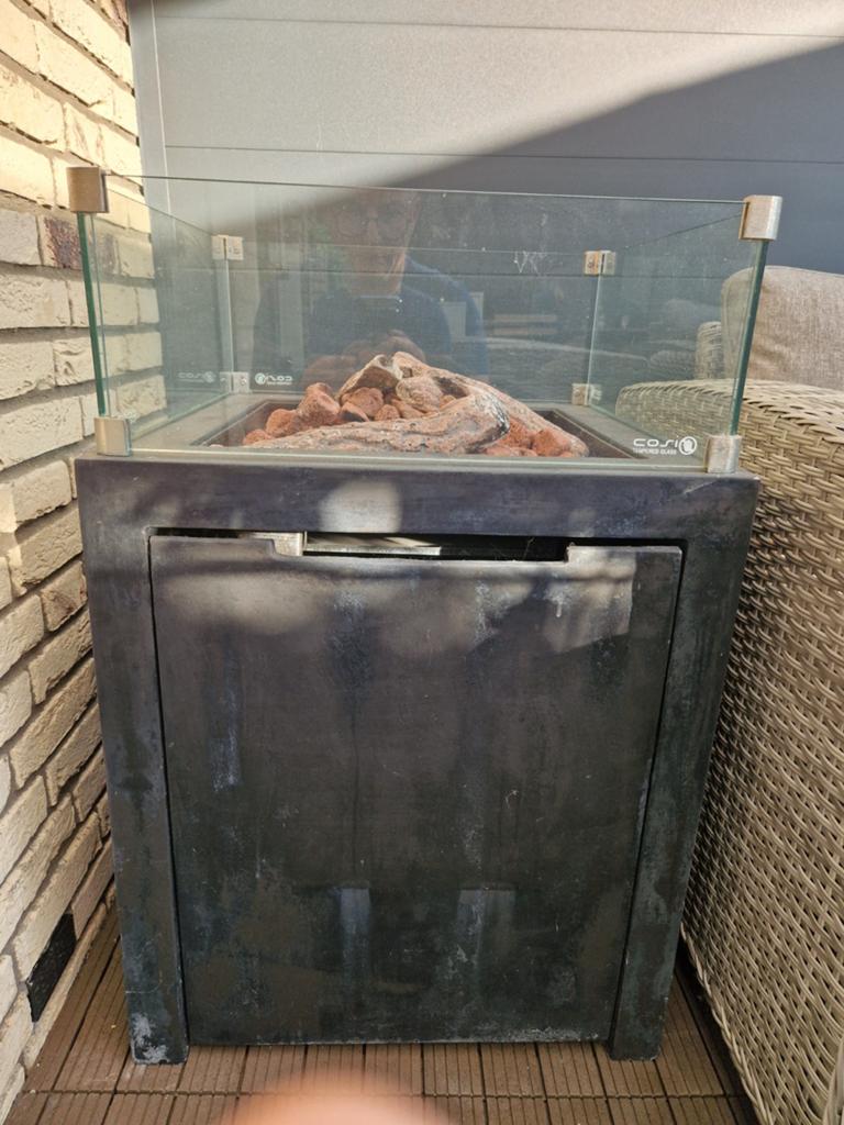 Living Flame Vuurtafel met glazen ombouw en hoes, Tuin en Terras, Ophalen, Gebruikt, Vuurkorf